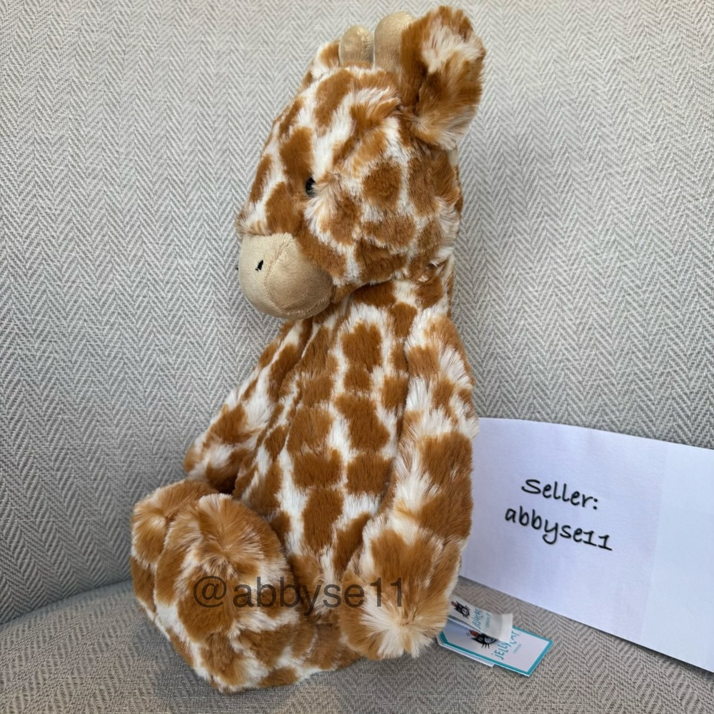 Jellycat Bashful Giraffe - Medium - Authentic - Brand New With Tags - Fast Ship - Picture 2 of 5